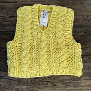 ZARA V-Neck Yellow Knit Cable Sweater Vest w/buttons Size XS NWT $79